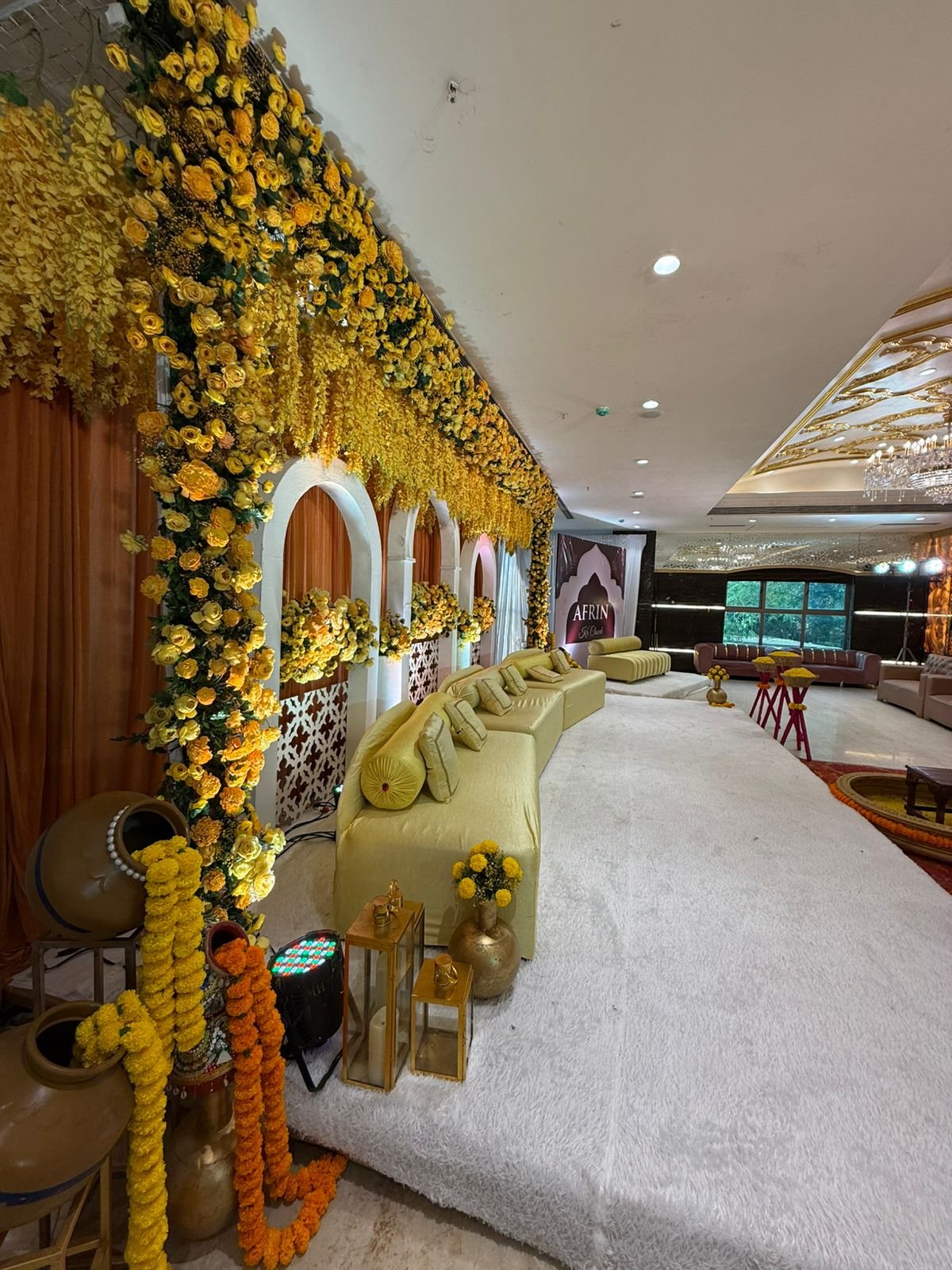 Reception Table Setup